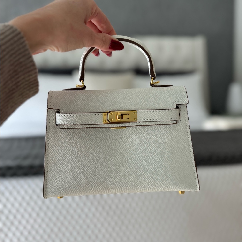 White mini bag Hettie bag Lilly & Bean London gold finishes two types of straps